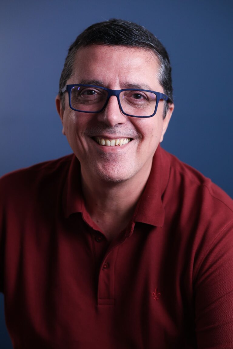 Marcelo Velloso, fundador da MVelloso Academy, especialista em desenvolvimento de liderança.